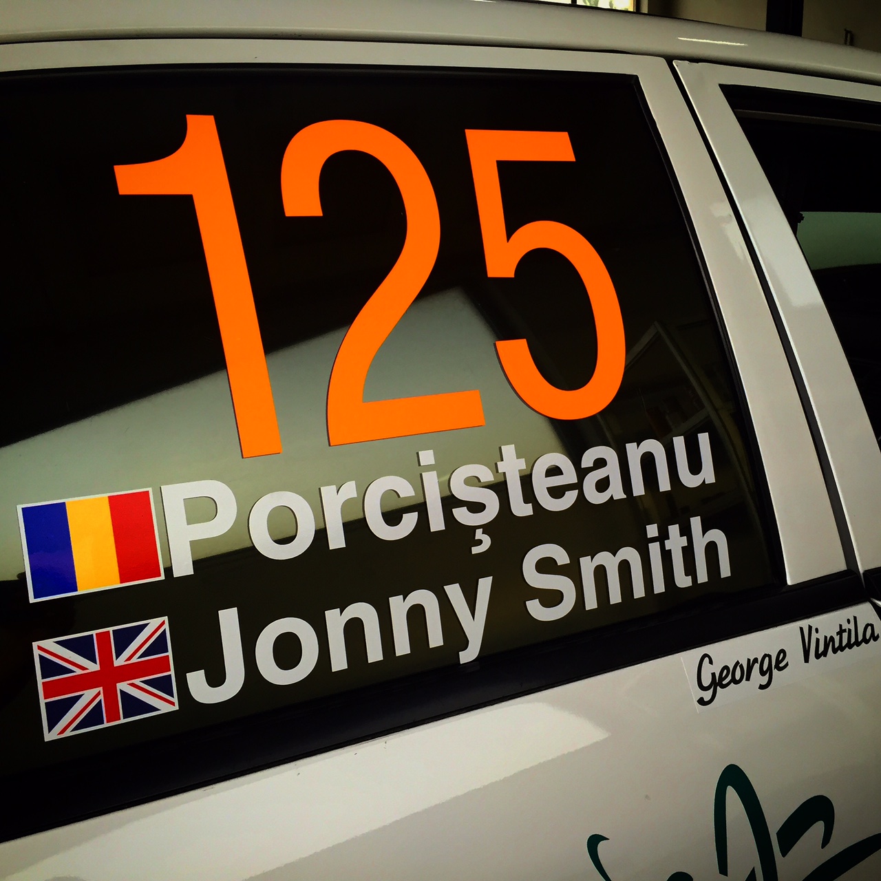 Vali Porcisteanu face echipaj cu Jonny Smith de la Fifth Gear la Sibiu Rally Challenge
