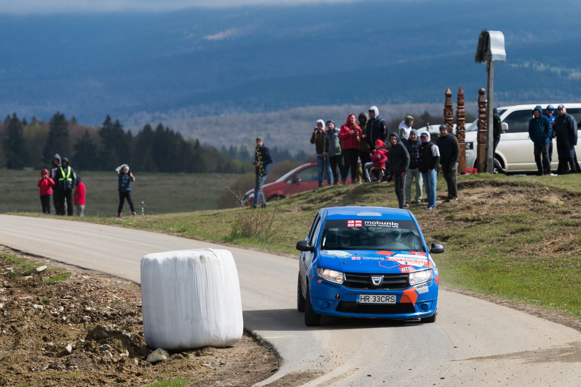 Roland Csato si Sandor Csikos au castigat Cupa DACIA la Raliul Harghitei