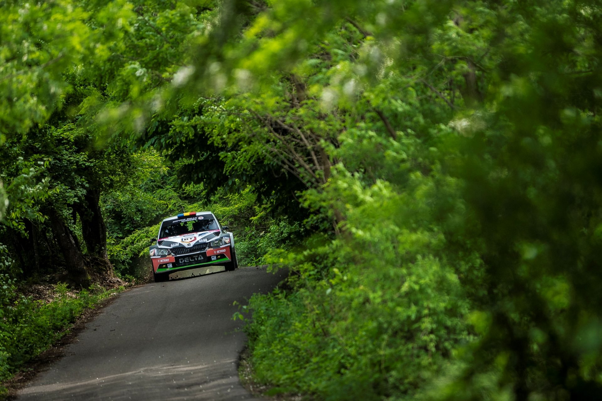 Simone Tempestini conduce Raliul Maramureșului într-un podium dominat de Napoca Rally Academy