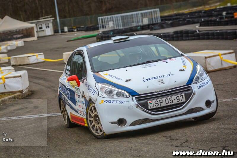 De inchiriat Peugeot 208 R2 si Citroen C2R2