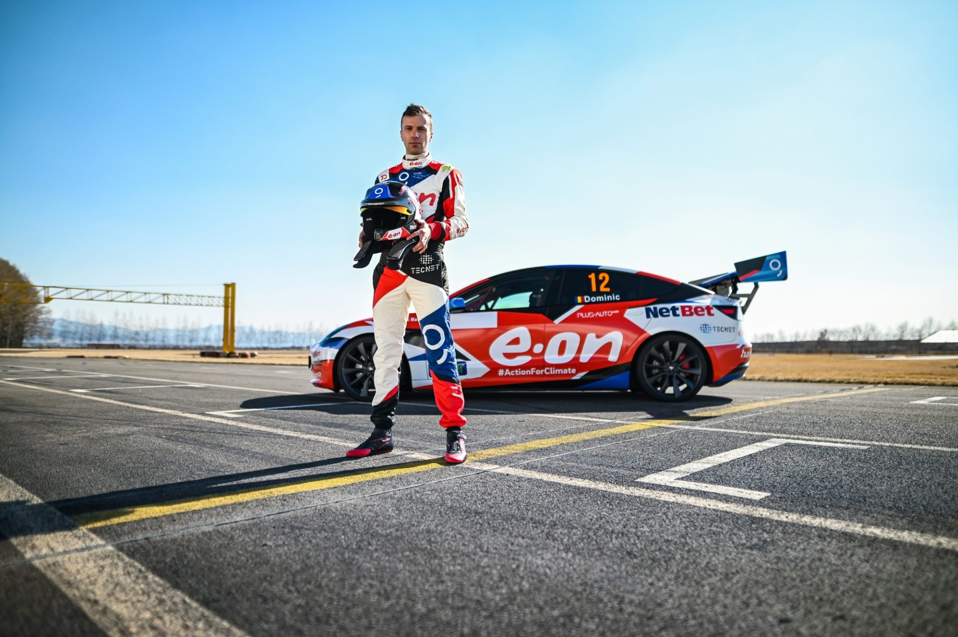 Premieră europeană: Dominic Marcu va participa cu Tesla Model 3 Performance în Campionatul Național de Viteză în Coastă!